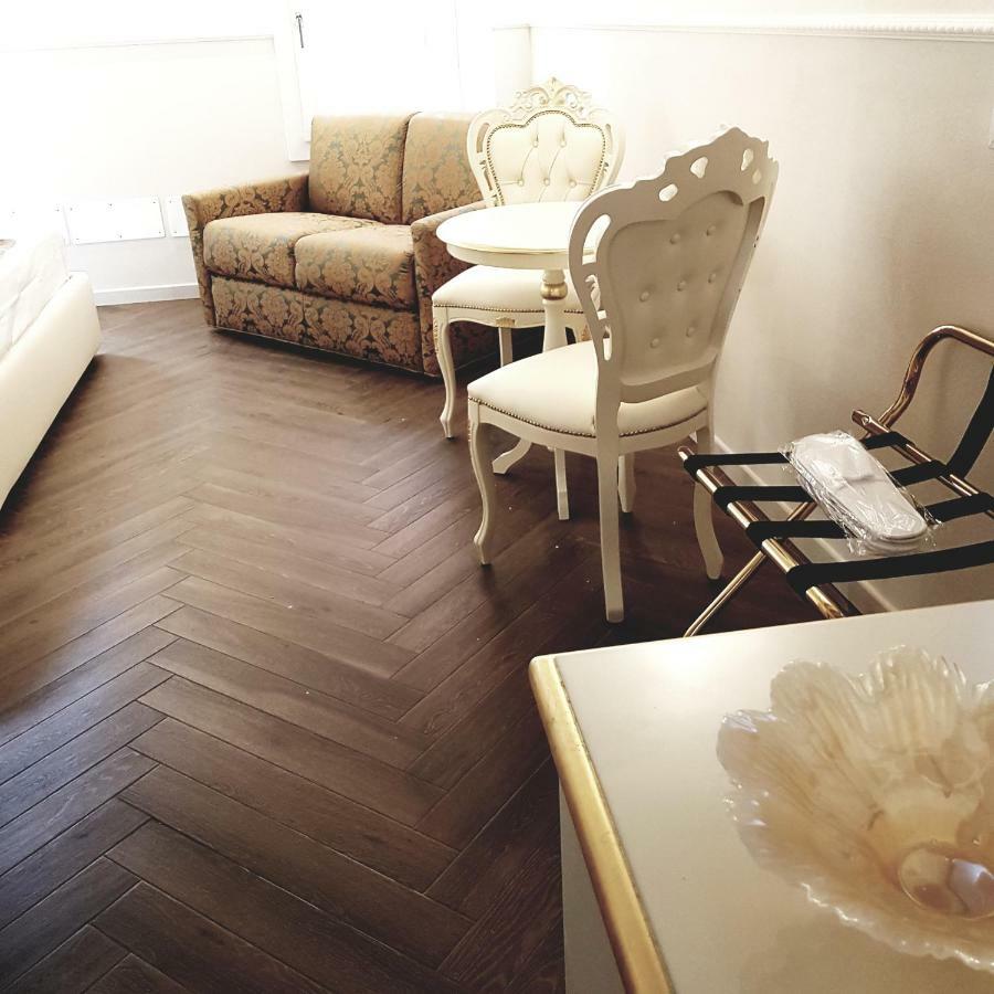 Ca' Vittoria Boutique House Apartsuite 키오자 외부 사진