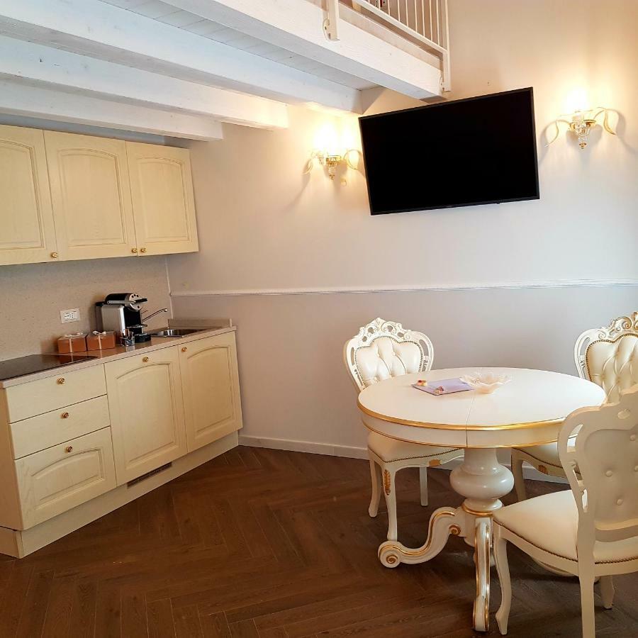 Ca' Vittoria Boutique House Apartsuite 키오자 외부 사진