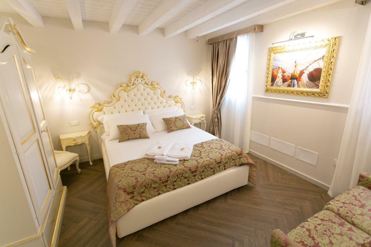 Ca' Vittoria Boutique House Apartsuite 키오자 외부 사진