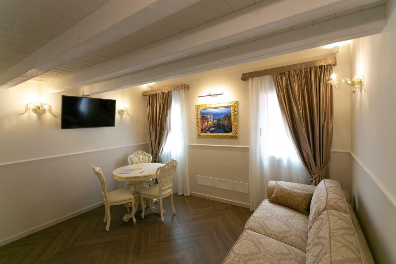 Ca' Vittoria Boutique House Apartsuite 키오자 외부 사진