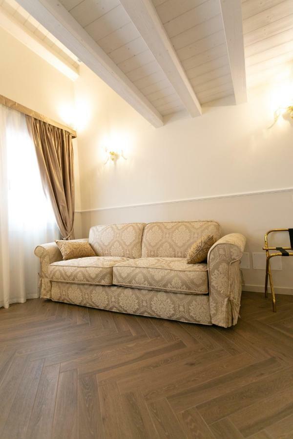 Ca' Vittoria Boutique House Apartsuite 키오자 외부 사진