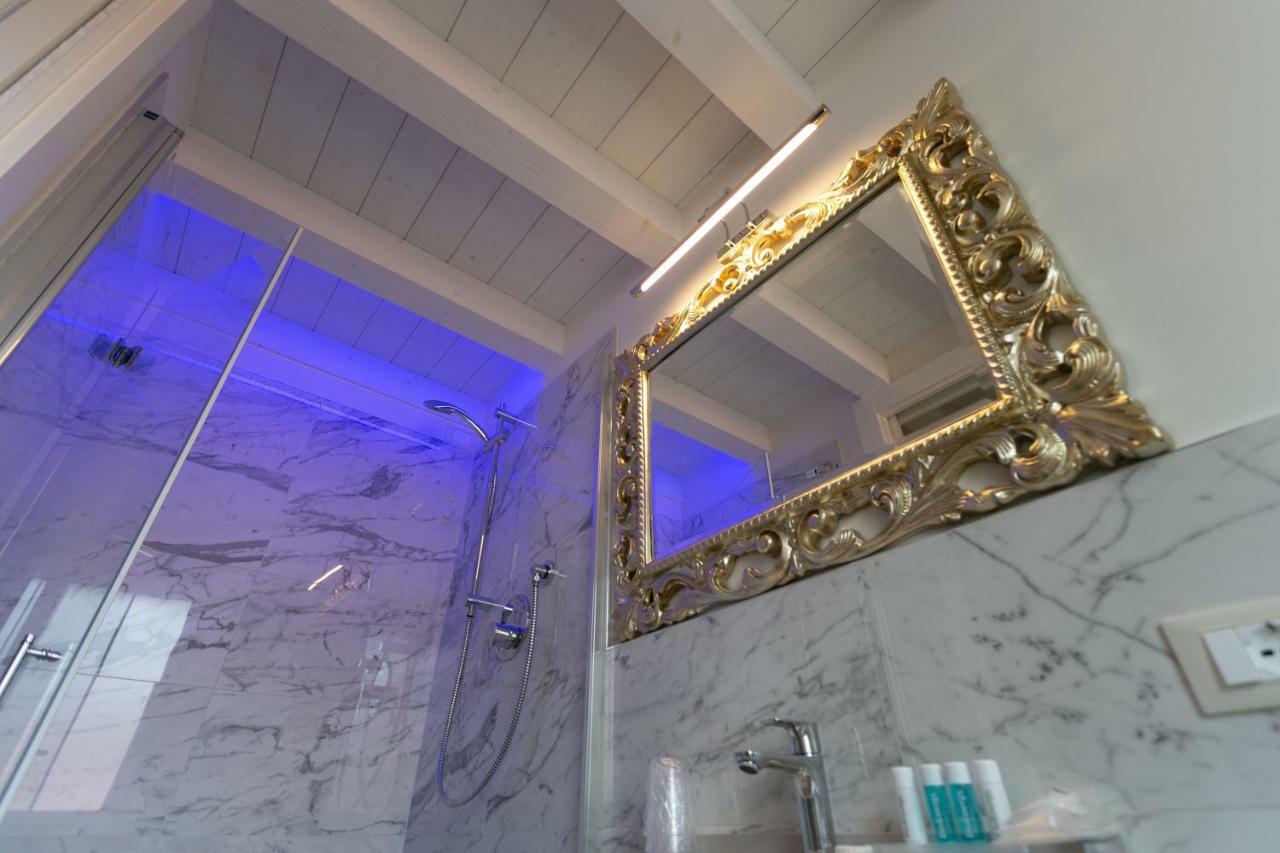 Ca' Vittoria Boutique House Apartsuite 키오자 외부 사진