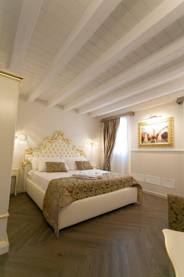 Ca' Vittoria Boutique House Apartsuite 키오자 외부 사진