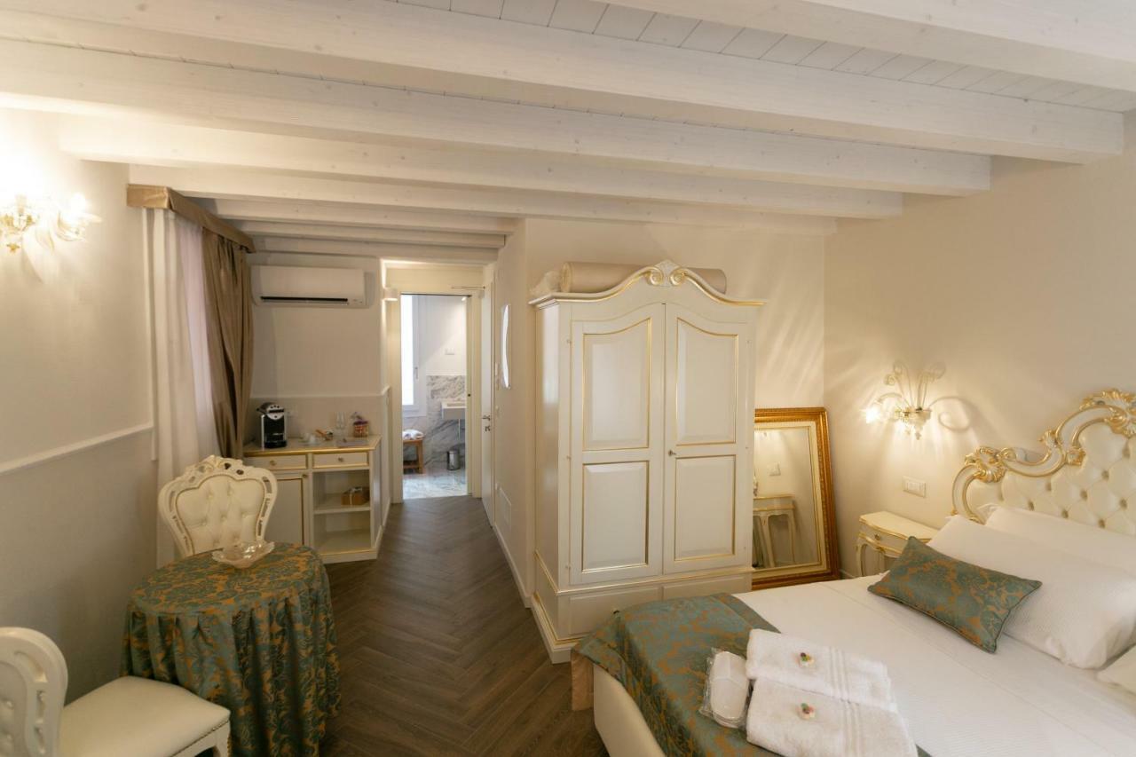 Ca' Vittoria Boutique House Apartsuite 키오자 외부 사진